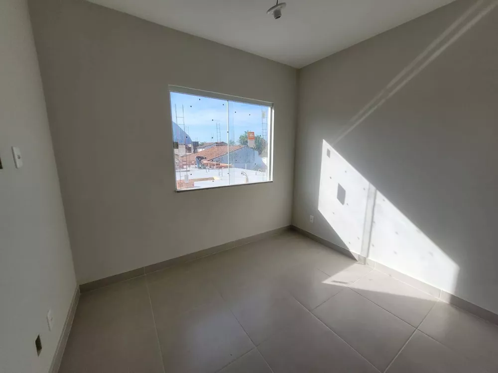 Casa à venda com 2 quartos, 51m² - Foto 7