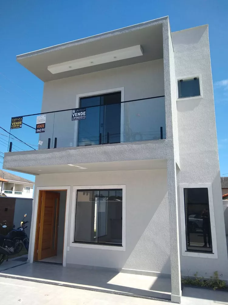 Casa à venda com 3 quartos, 155m² - Foto 1