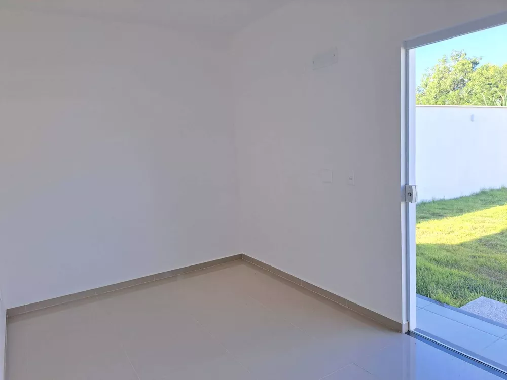 Casa à venda com 3 quartos, 480m² - Foto 2