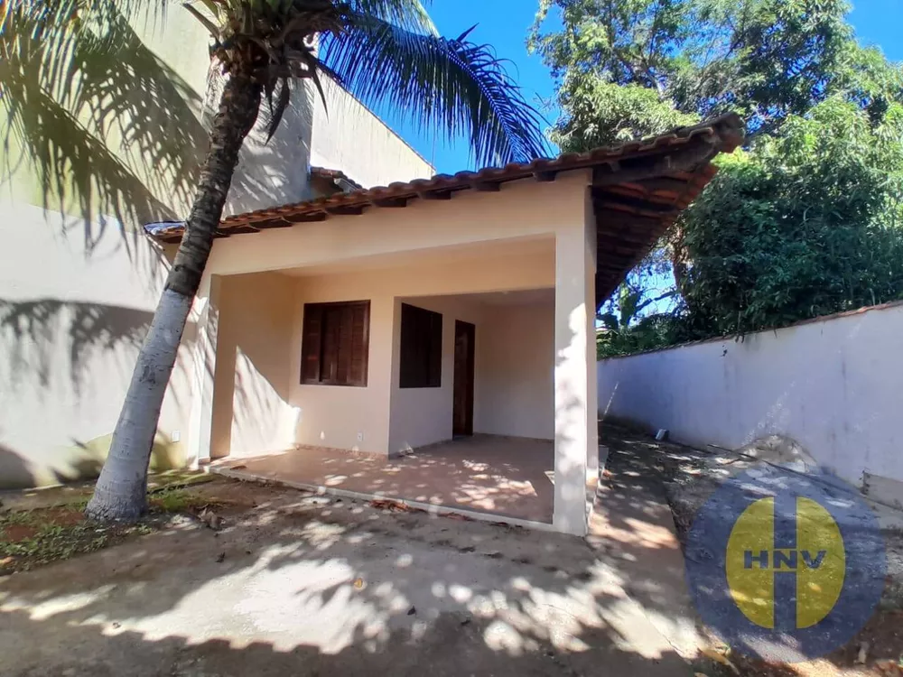 Casa à venda com 2 quartos, 82m² - Foto 2