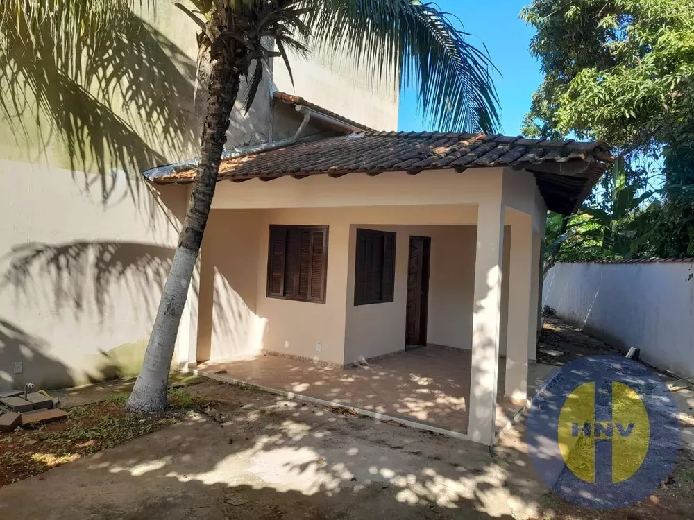 Casa à venda com 2 quartos, 82m² - Foto 1