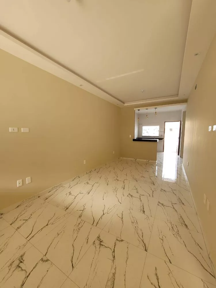 Casa à venda com 3 quartos, 90m² - Foto 3