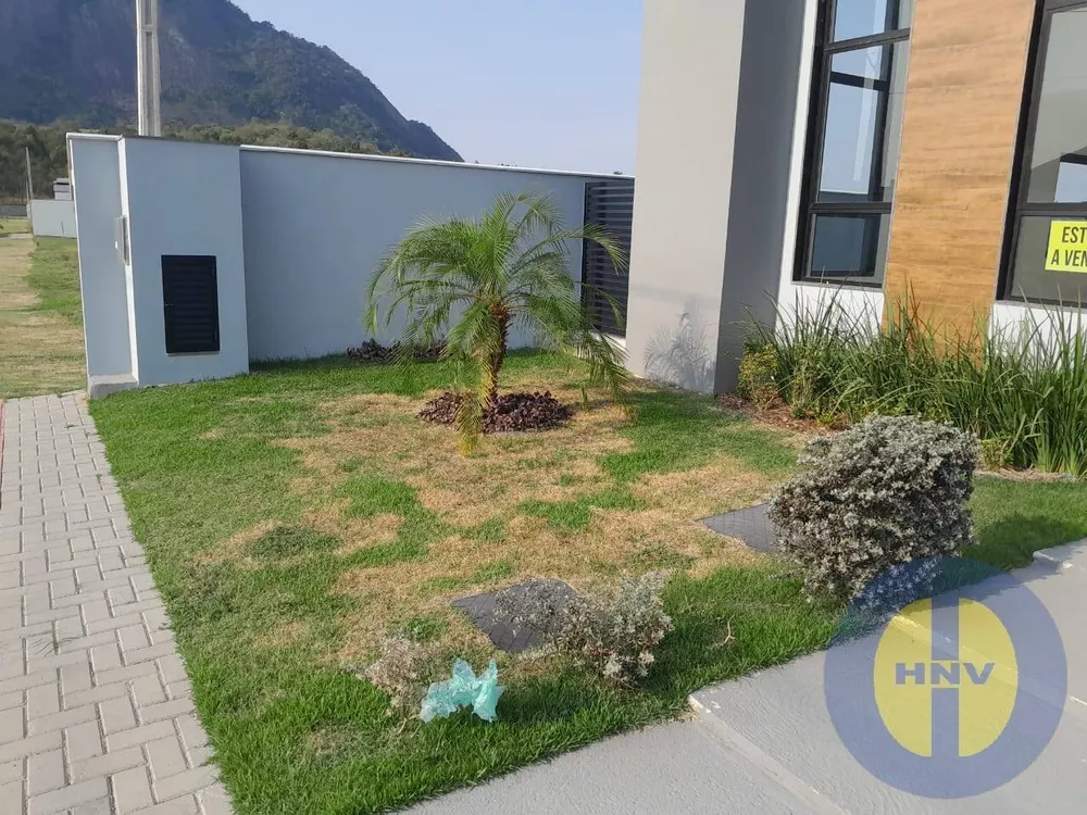 Casa à venda com 3 quartos, 423m² - Foto 4