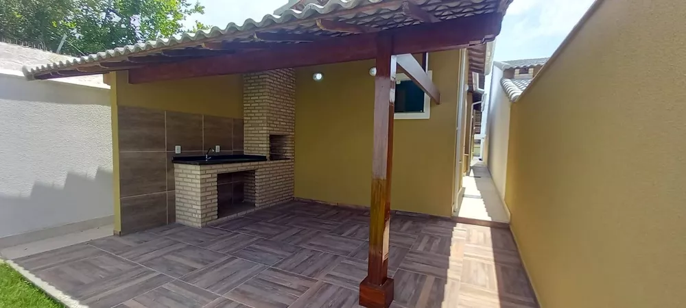 Casa à venda com 2 quartos, 98m² - Foto 2