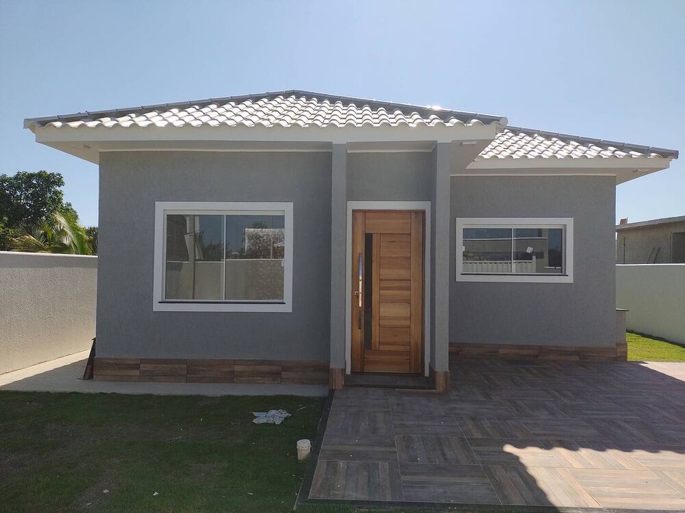 Casa à venda com 3 quartos, 118m² - Foto 1