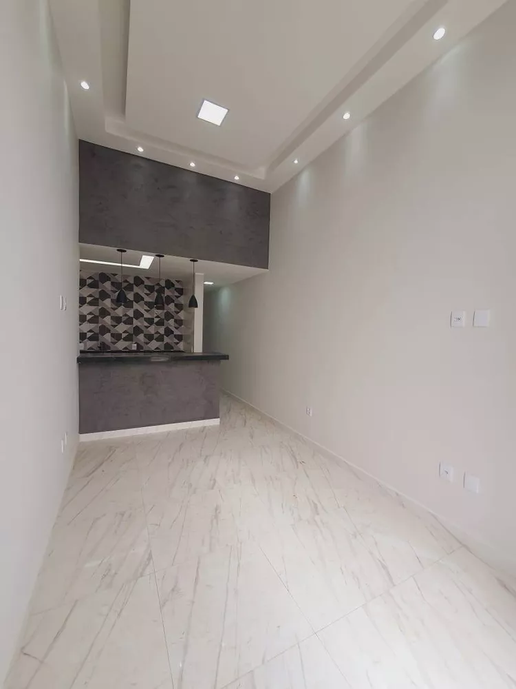 Casa à venda com 2 quartos, 102m² - Foto 3