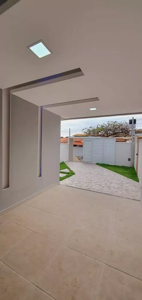 Casa à venda com 2 quartos, 102m² - Foto 2