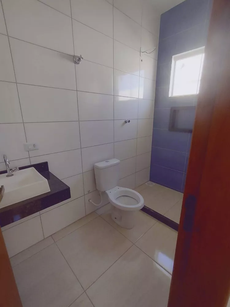 Casa à venda com 3 quartos, 122m² - Foto 2