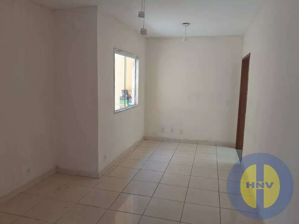 Casa à venda com 2 quartos, 300m² - Foto 5