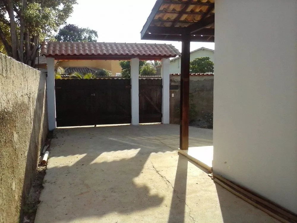 Casa à venda com 3 quartos, 300m² - Foto 3