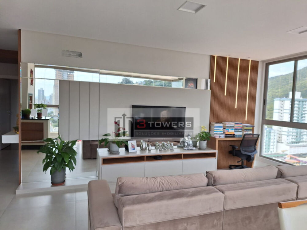 Apartamento à venda com 3 quartos, 134m² - Foto 3