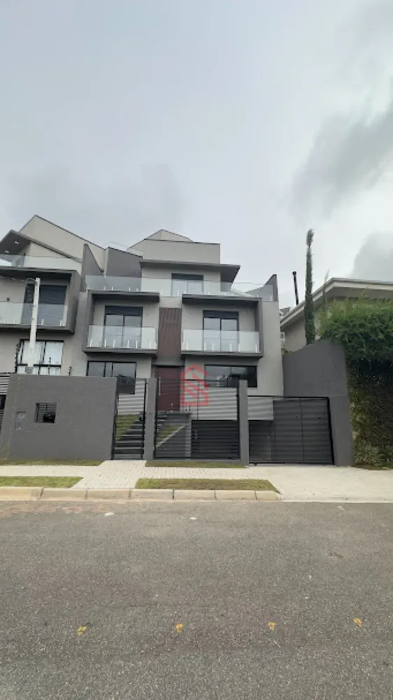 Sobrado, 3 quartos, 179 m² - Foto 1