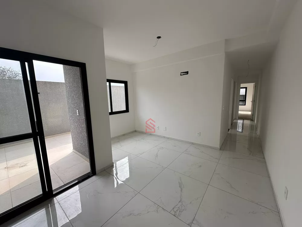 Apartamento à venda com 3 quartos, 130m² - Foto 4