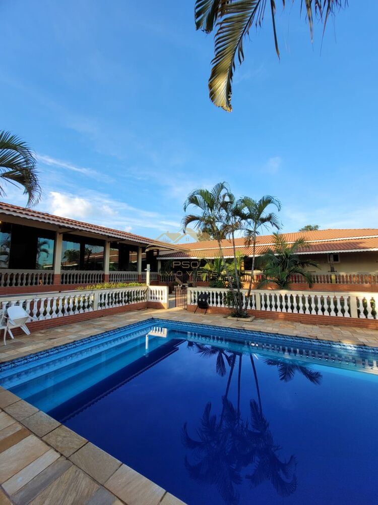 Chácara à venda com 6 quartos, 2317m² - Foto 1