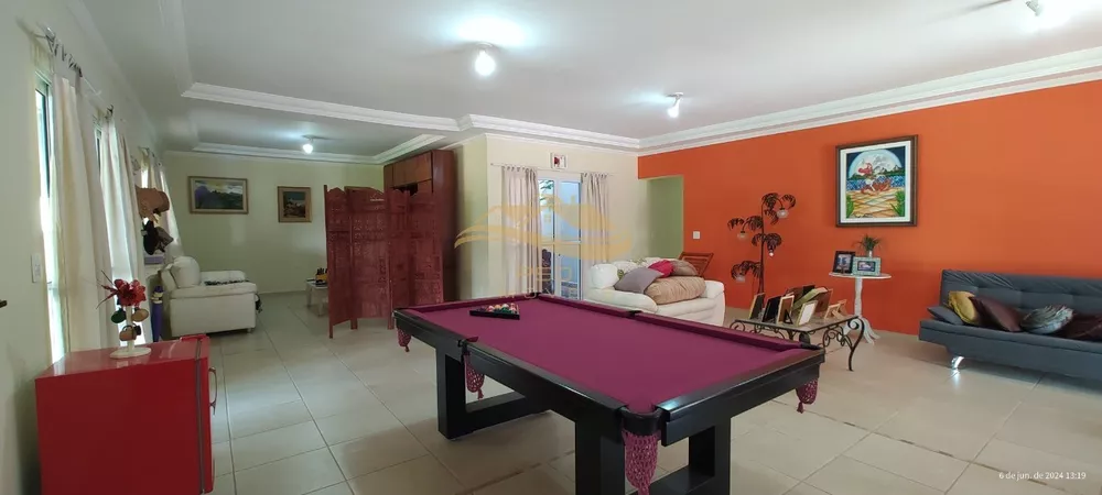 Chácara, 3 quartos, 2500 m² - Foto 1