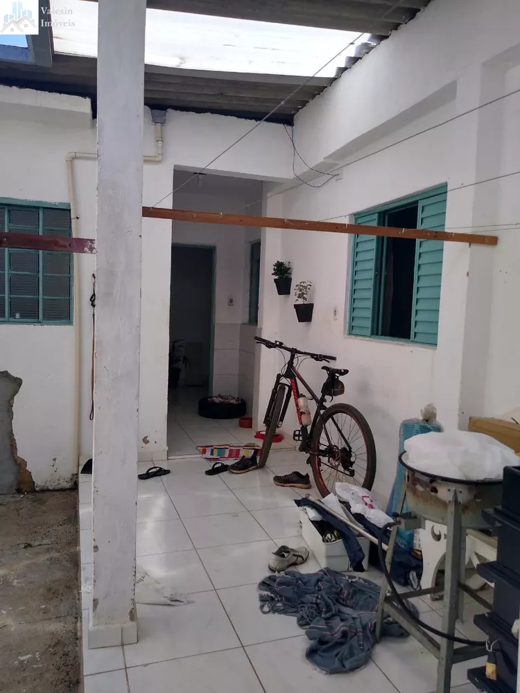 Casa, 3 quartos, 250 m² - Foto 1