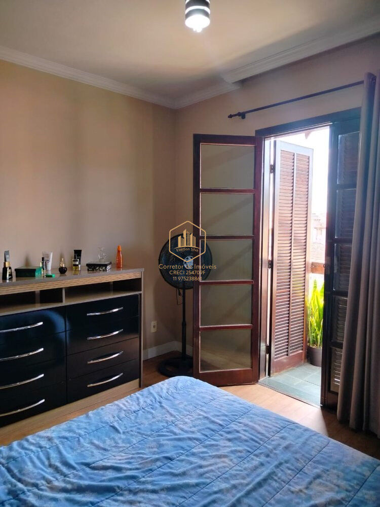 Casa à venda com 2 quartos, 110m² - Foto 2