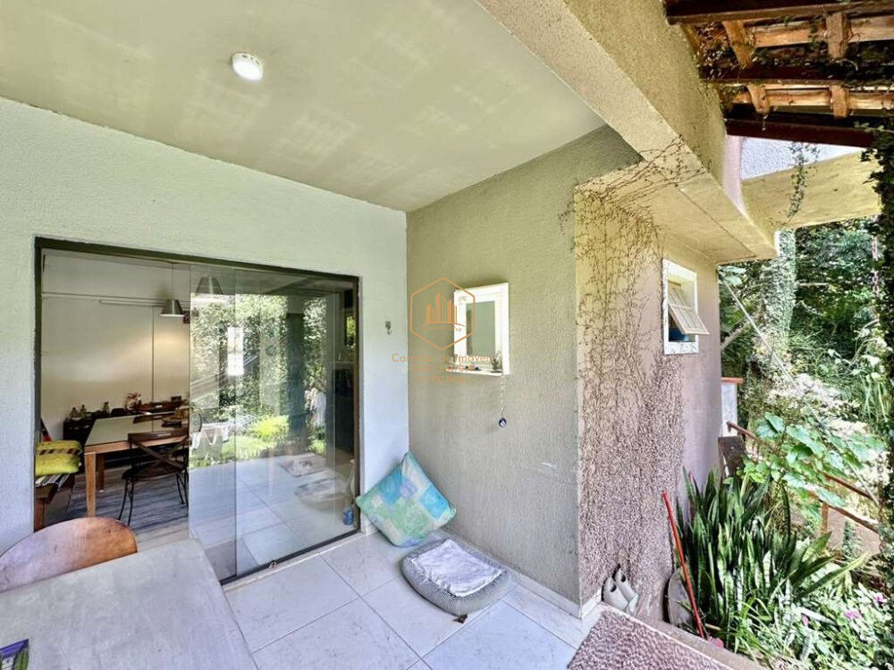 Casa de Condomínio à venda com 3 quartos, 125m² - Foto 2