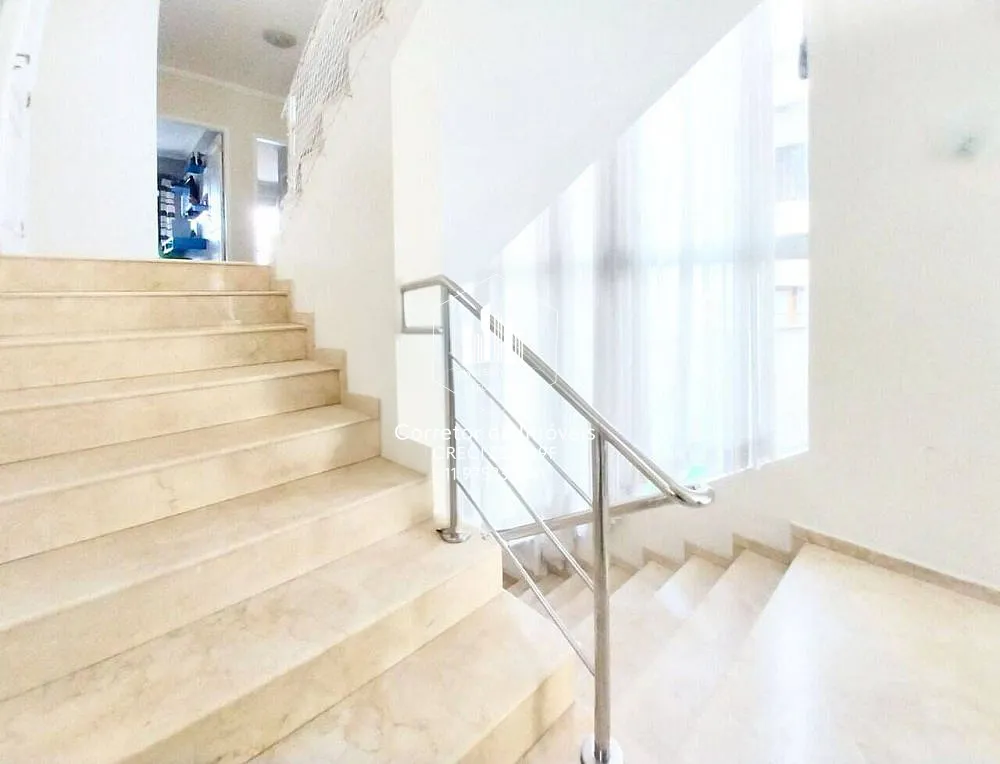 Casa, 4 quartos, 380 m² - Foto 2