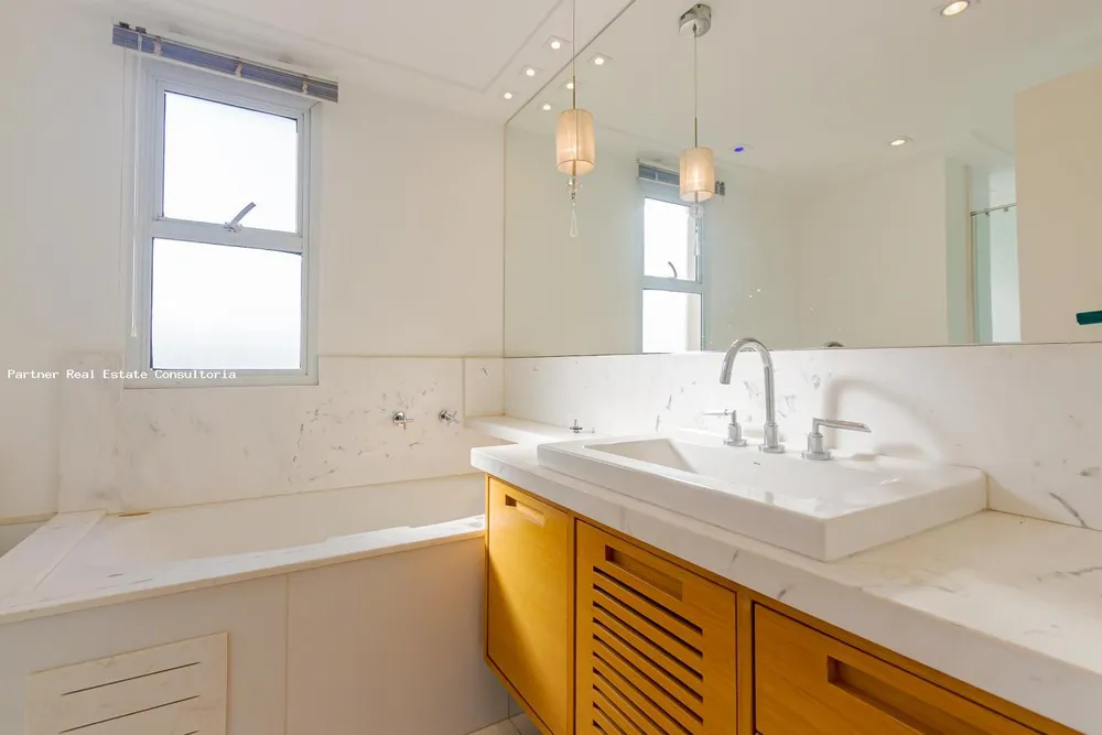 Apartamento, 3 quartos, 190 m² - Foto 2