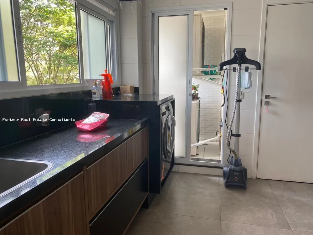 Apartamento, 3 quartos, 251 m² - Foto 1