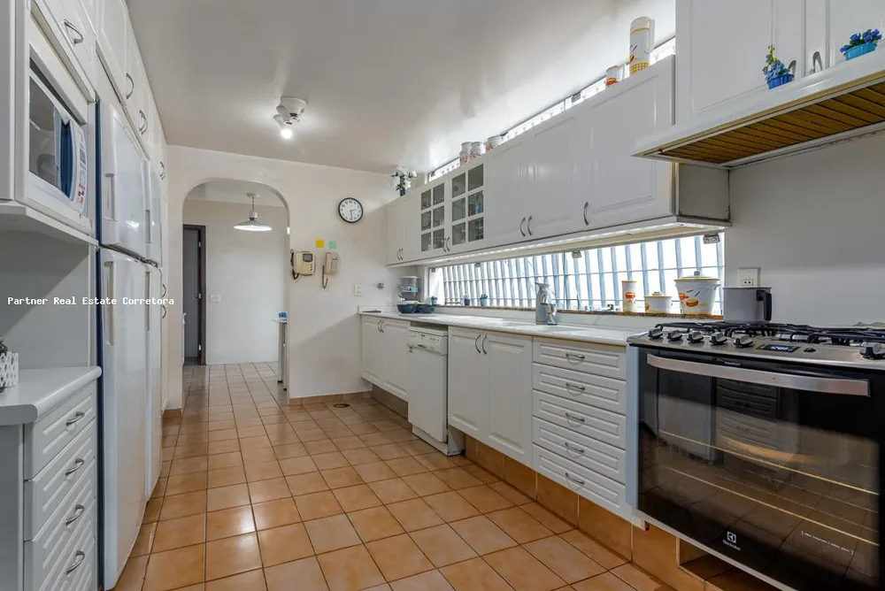 Casa, 4 quartos, 750 m² - Foto 1