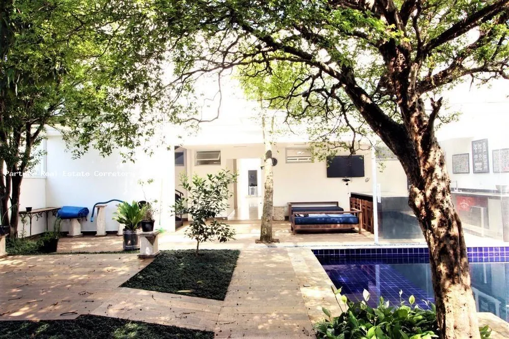 Casa, 5 quartos, 1000 m² - Foto 1