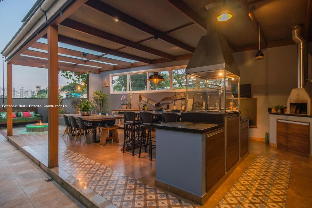 Casa à venda com 5 quartos, 720m² - Foto 4
