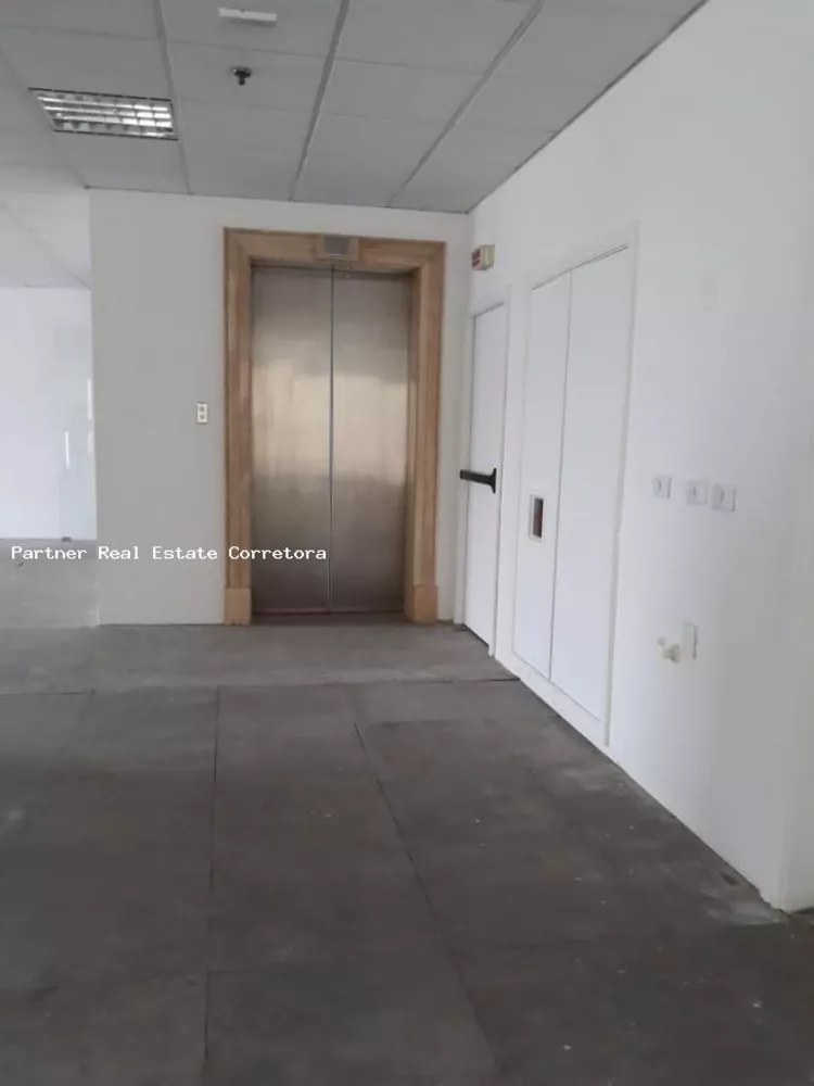 Conjunto Comercial-Sala para alugar com 1 quarto, 199m² - Foto 7