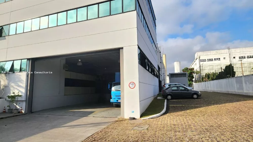 Depósito-Galpão-Armazém à venda com 20 quartos, 5510m² - Foto 4