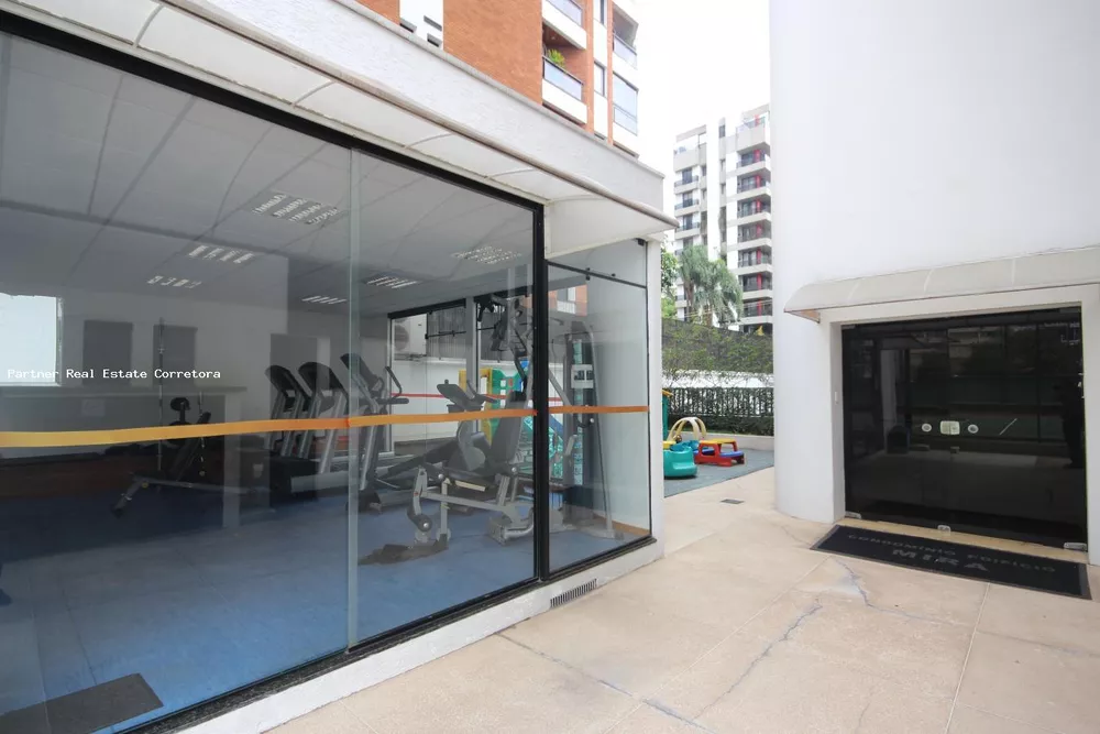 Apartamento à venda com 3 quartos, 285m² - Foto 4