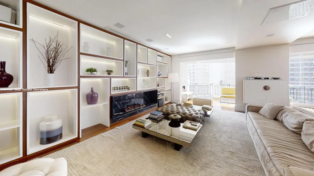 Apartamento, 3 quartos, 261 m² - Foto 1