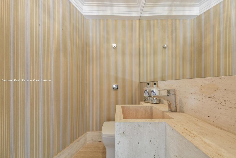 Casa à venda com 4 quartos, 360m² - Foto 1