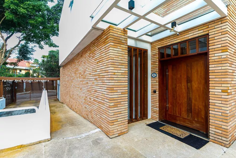 Casa de Condomínio à venda com 4 quartos, 819m² - Foto 2