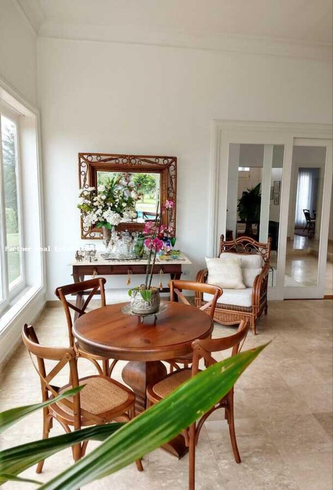 Casa de Condomínio à venda com 5 quartos, 1800m² - Foto 2