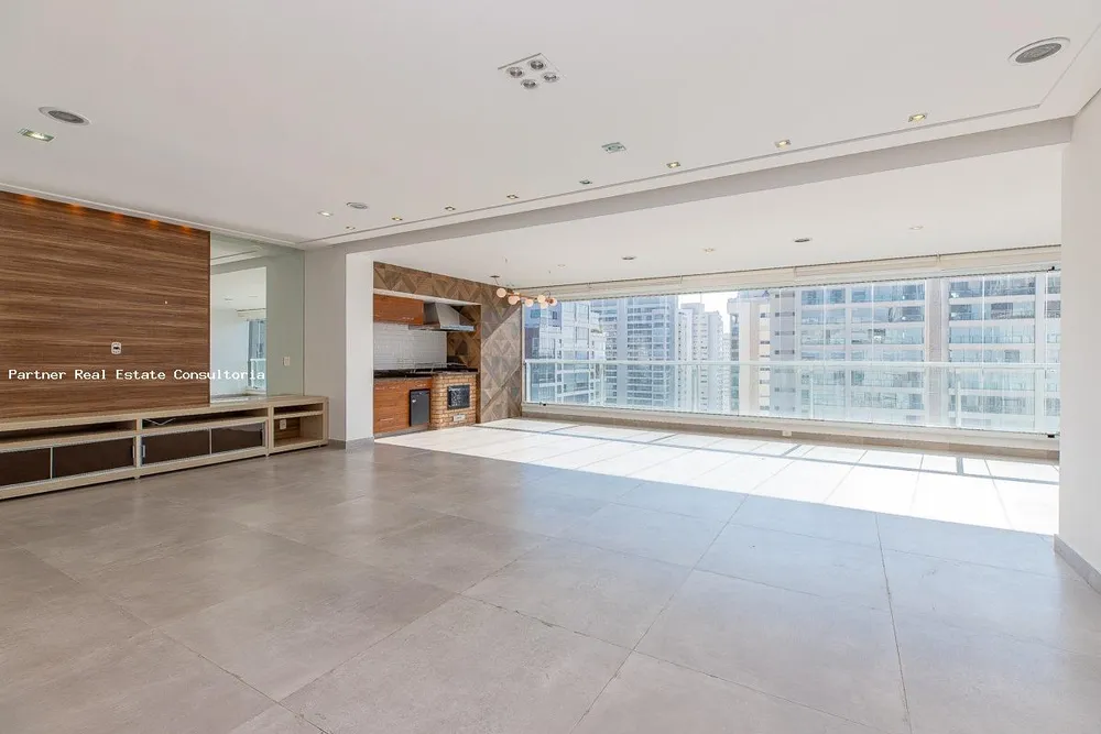 Apartamento, 3 quartos, 222 m² - Foto 1