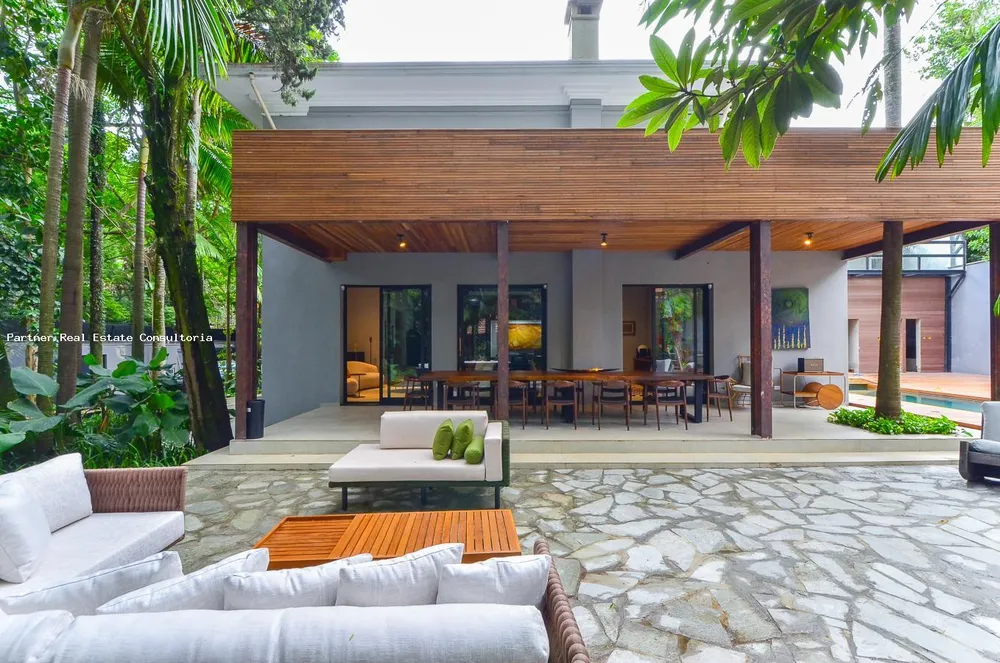 Casa, 6 quartos, 1117 m² - Foto 1