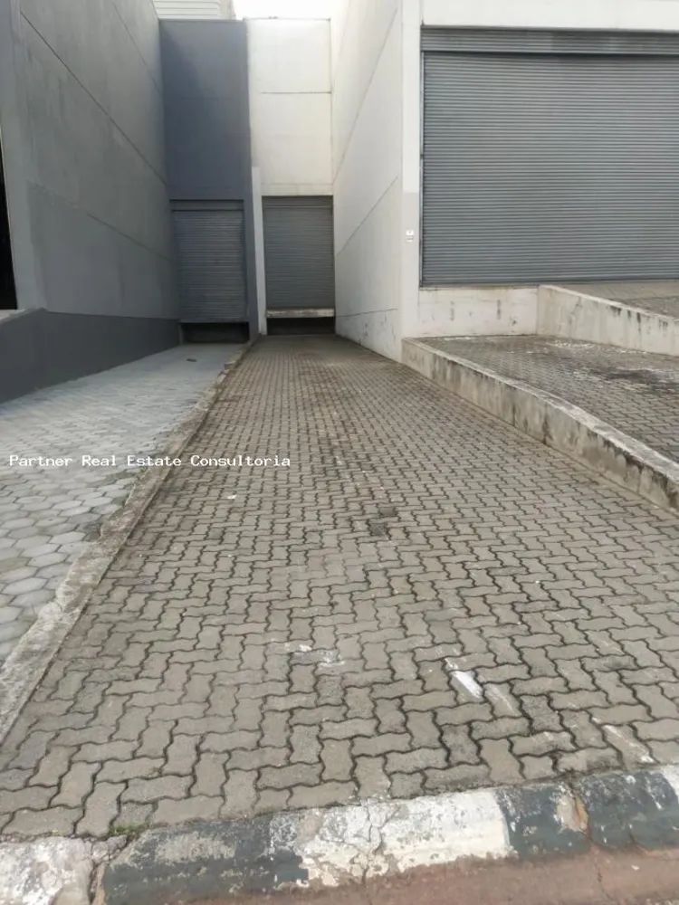 Depósito-Galpão, 1000 m² - Foto 1