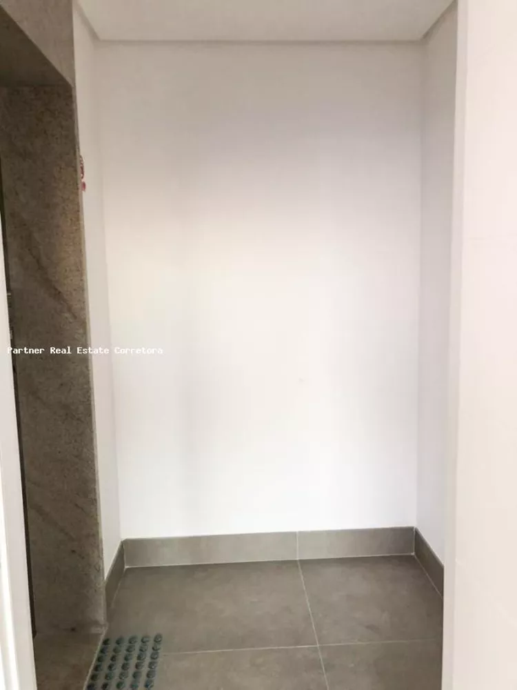 Apartamento à venda com 3 quartos, 131m² - Foto 3