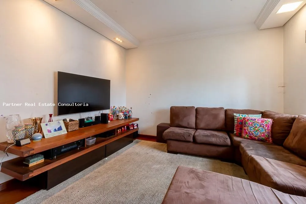 Apartamento, 3 quartos, 240 m² - Foto 1