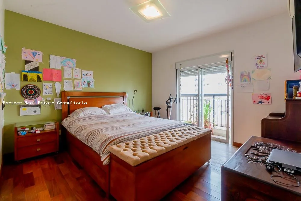 Apartamento, 3 quartos, 240 m² - Foto 2
