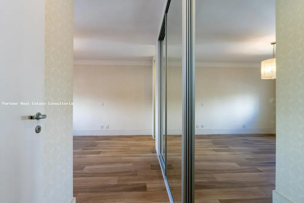 Apartamento, 3 quartos, 236 m² - Foto 2