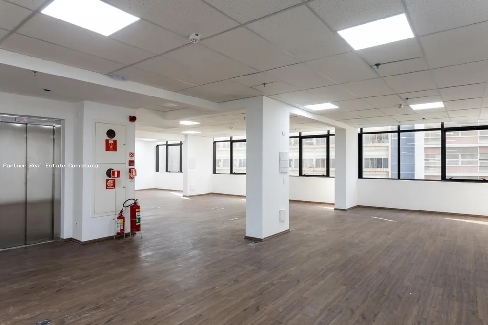 Prédio Inteiro, 4500 m² - Foto 1