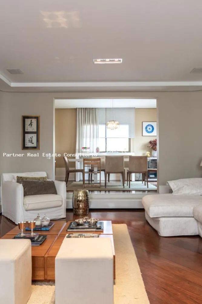 Apartamento, 3 quartos, 210 m² - Foto 1