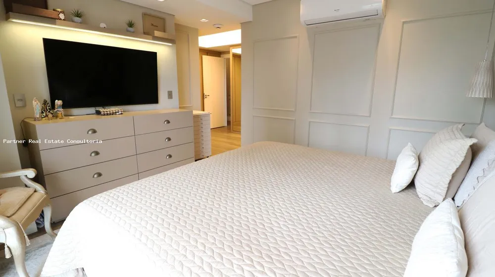 Apartamento, 4 quartos, 243 m² - Foto 9