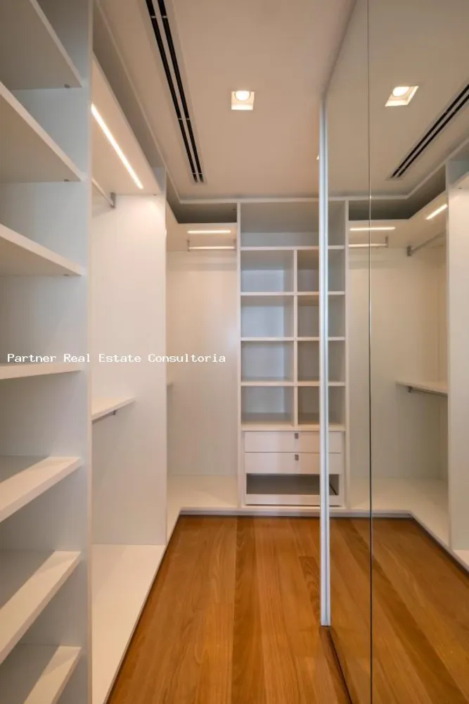 Apartamento, 4 quartos, 275 m² - Foto 1