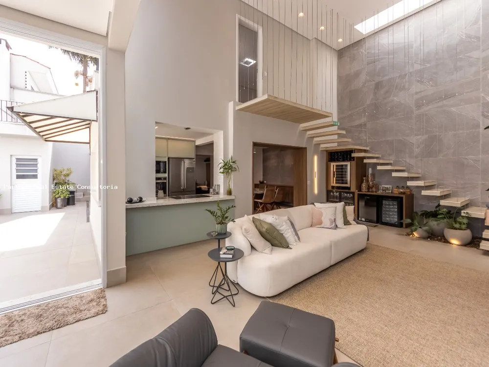 Casa, 4 quartos, 319 m² - Foto 2