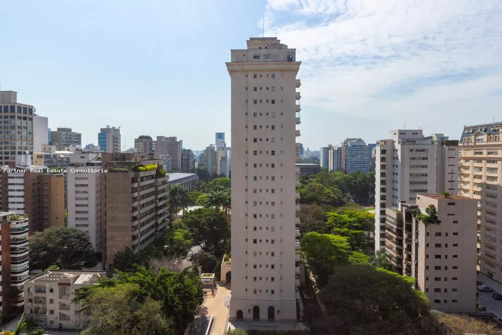 Cobertura à venda com 3 quartos, 672m² - Foto 2