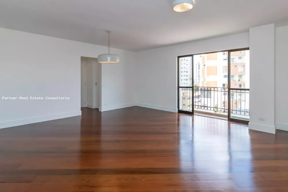 Apartamento à venda com 2 quartos, 127m² - Foto 1