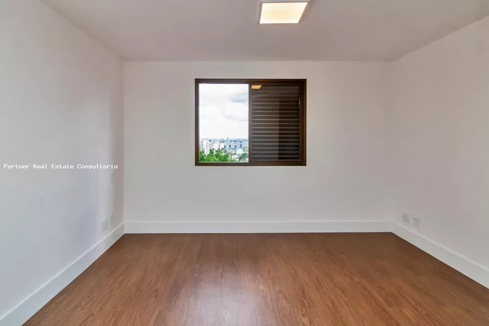 Apartamento à venda com 2 quartos, 127m² - Foto 4